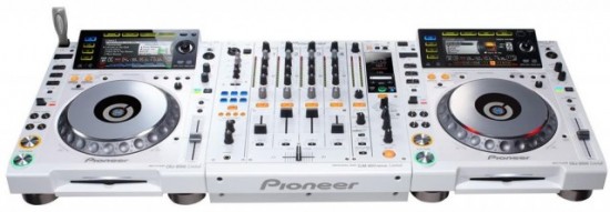 2x PIONEER CDJ 2000 & 1x DJM 2000 MIXER DJ PACKAGE + PIONEER HDJ 2000 HEADPHONE....$ 2800USD